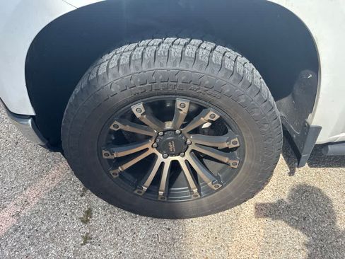 Used 2020 Chevrolet Silverado 1500 LT w/ Trailering Package AWD/4WD image 5