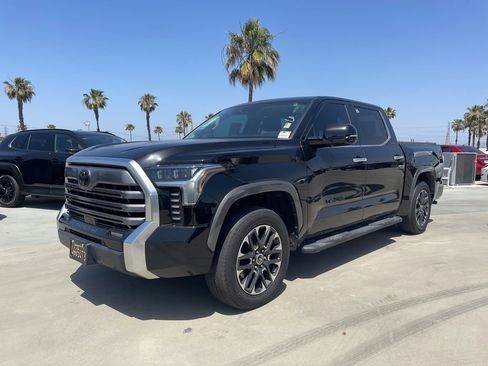 Used 2023 Toyota Tundra Limited AWD/4WD image 5