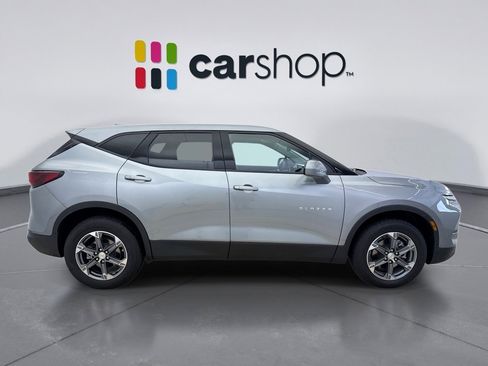 Used 2025 Chevrolet Blazer LT AWD/4WD image 6