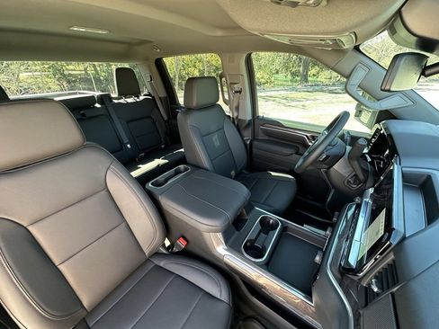 New 2026 Chevrolet Silverado 2500 LTZ w/ LTZ Convenience Package image 13