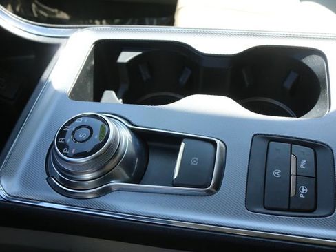 Used 2021 Ford Edge Titanium w/ Equipment Group 301A image 31