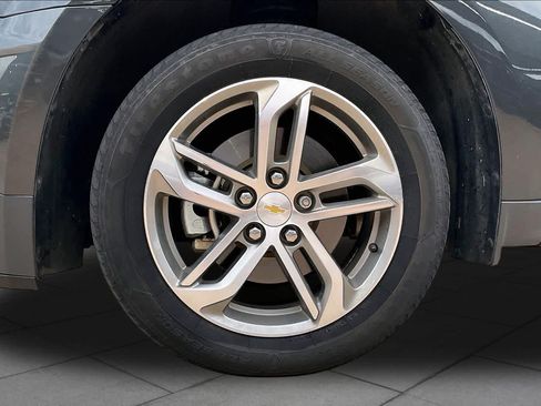 Used 2017 Chevrolet Equinox Premier w/ Enhanced Convenience Package FWD image 12