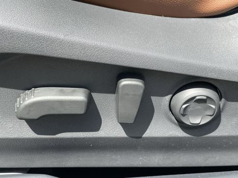 Used 2025 Subaru Legacy Touring XT image 13