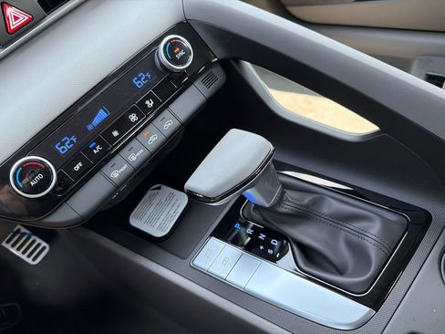 New 2026 Hyundai Elantra Sport FWD image 24