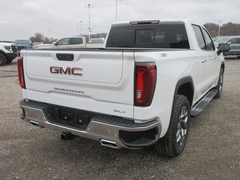 New 2026 GMC Sierra 1500 SLT w/ SLT Premium Plus Package AWD/4WD image 4