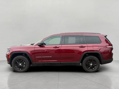 Used 2024 Jeep Grand Cherokee L Laredo image 6