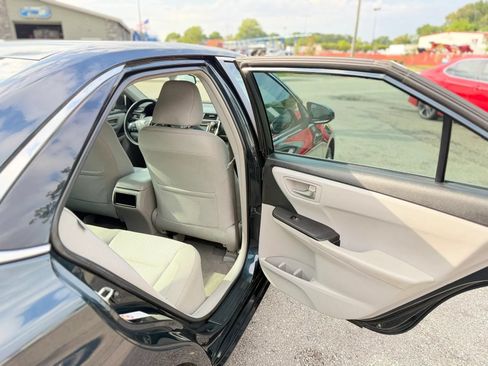 Used 2015 Toyota Camry LE FWD image 13
