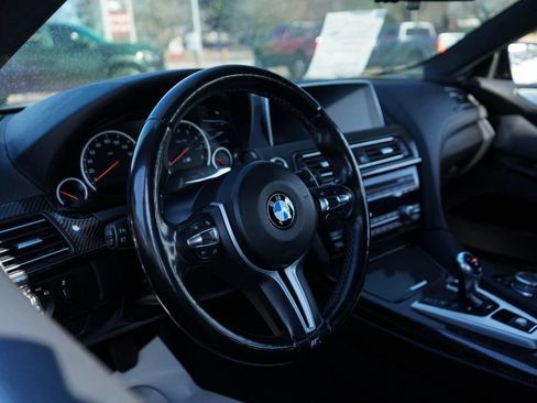 Used 2016 BMW M6 image 33