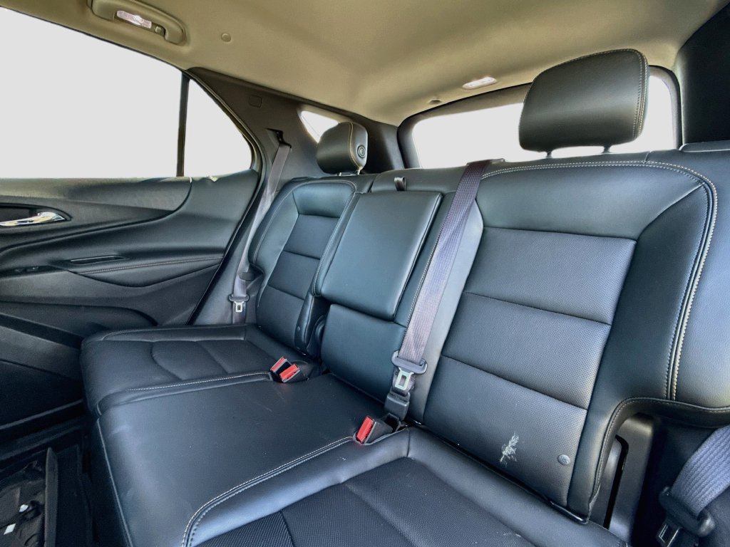 Used 2018 Chevrolet Equinox Premier w/ Infotainment II Package AWD/4WD image 30