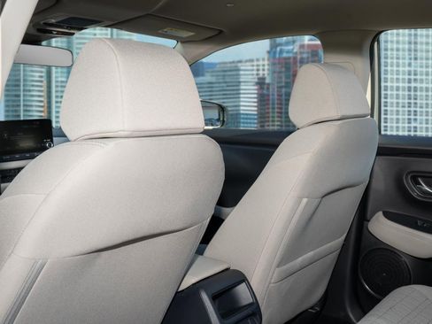 Certified 2024 Honda HR-V LX image 17