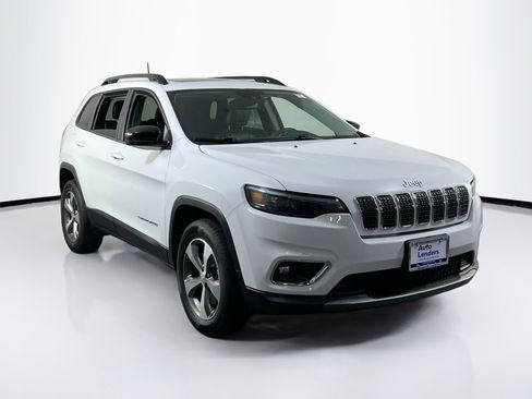 Used 2022 Jeep Cherokee Limited AWD/4WD image 3
