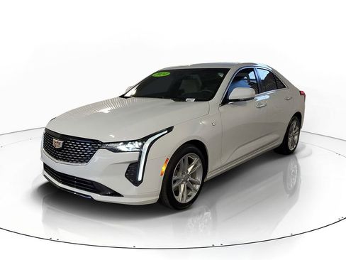 Used 2024 Cadillac CT4 Luxury RWD image 3