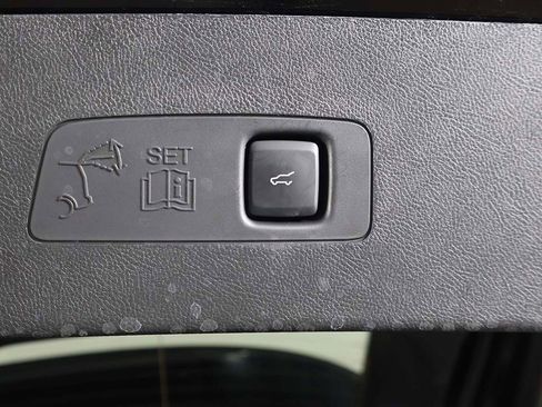 Used 2025 Lincoln Corsair Grand Touring w/ Equipment Group 301A image 22