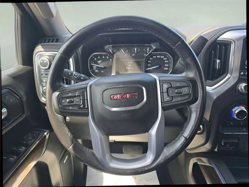 Used 2022 GMC Sierra 1500 Elevation w/ Preferred Package AWD/4WD image 18