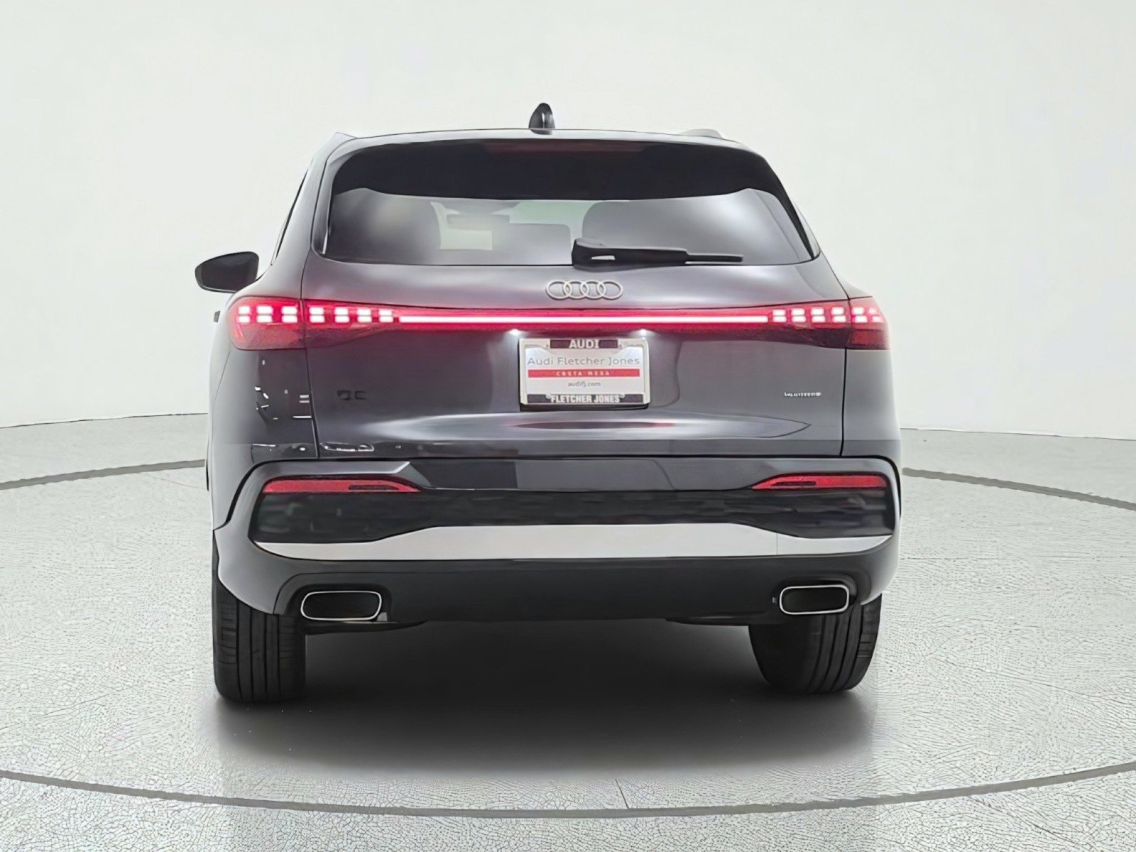 Used 2025 Audi Q5 Premium AWD/4WD image 6