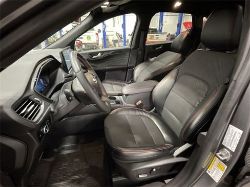 Used 2023 Ford Escape ST-Line Select w/ Tech Pack #2 image 17
