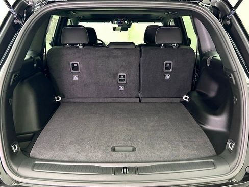 New 2025 Jeep Grand Cherokee Laredo X image 10