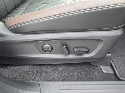 New 2026 Nissan Pathfinder Platinum AWD/4WD image 27