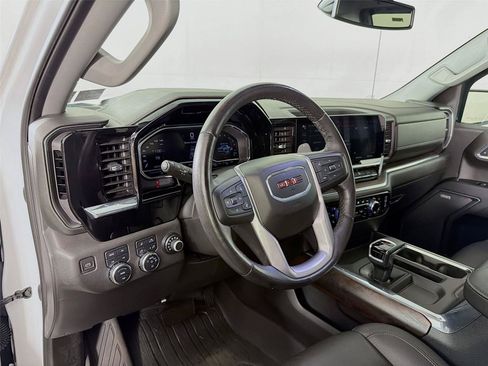 Used 2023 GMC Sierra 1500 SLT w/ SLT Premium Package AWD/4WD image 16