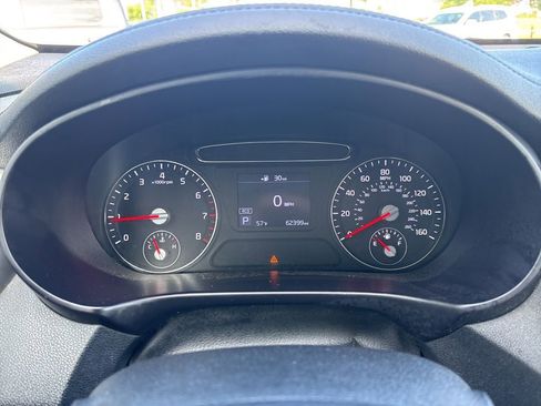 Used 2020 Kia Sorento LX FWD image 4