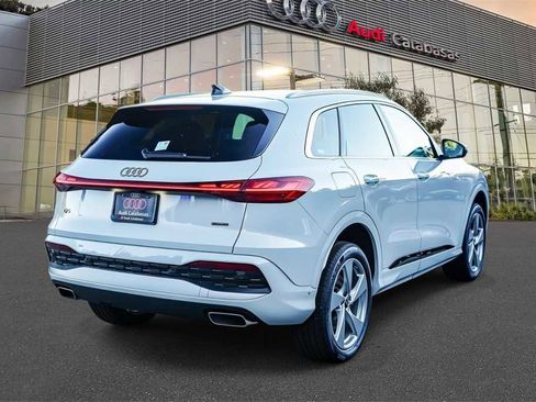 New 2025 Audi Q5 Prestige image 4