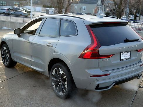 New 2026 Volvo XC60 T8 Plus w/ Protection Package Premier image 7