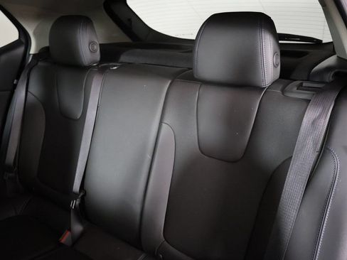 Used 2025 Buick Encore GX Sport Touring FWD image 28