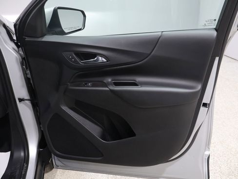 Used 2019 Chevrolet Equinox LT image 23