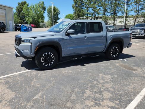 Used 2023 Nissan Frontier PRO-4X w/ Pro Convenience Package AWD/4WD image 4