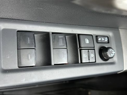 Used 2025 Toyota Tundra Limited image 17