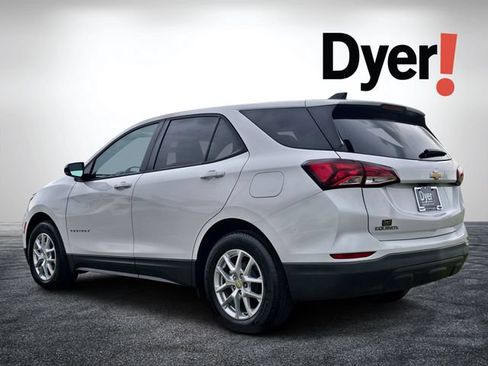 Used 2024 Chevrolet Equinox LS w/ LS Convenience Package FWD image 6