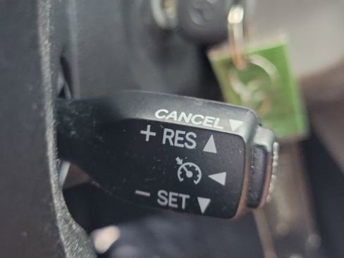 Used 2012 Toyota Camry LE image 21