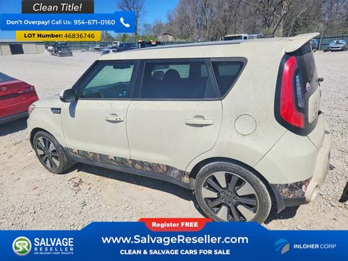 Used 2016 Kia Soul ! w/ Premium Package image 3
