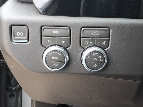 New 2026 GMC Sierra 1500 Elevation image 22