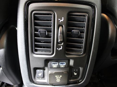 Used 2025 Dodge Durango GT AWD/4WD image 20