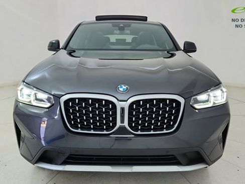 Used 2025 BMW X4 xDrive30i AWD/4WD image 13