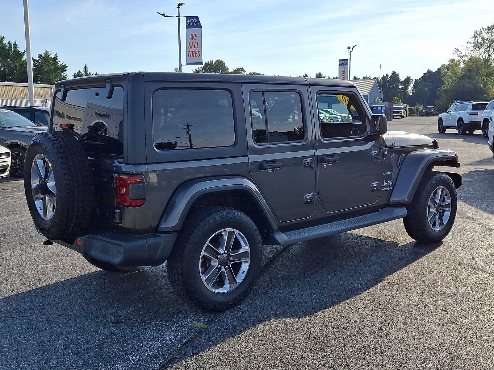 Used 2020 Jeep Wrangler Unlimited Sahara AWD/4WD image 6