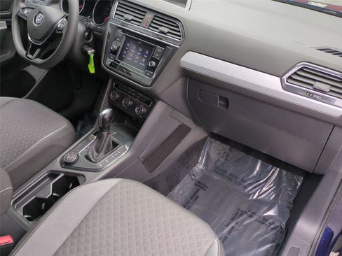 Used 2021 Volkswagen Tiguan S image 18