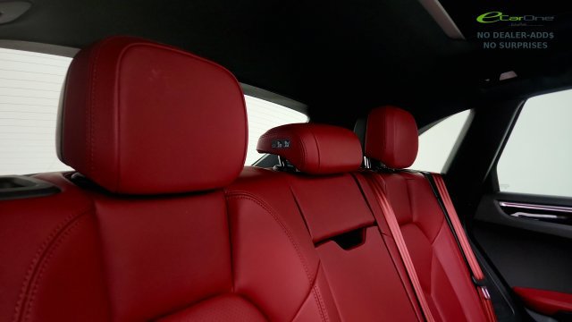 Used 2024 Porsche Macan w/ Premium Plus Package AWD/4WD image 42