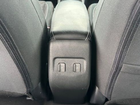 Used 2024 Nissan Kicks SV image 30