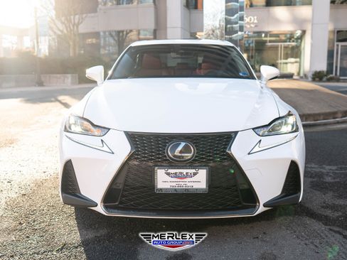 Used 2019 Lexus IS 350 F Sport image 2