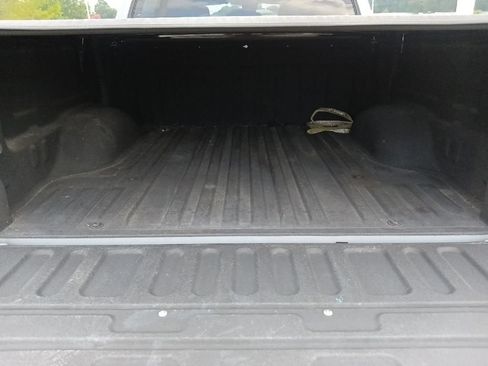 Used 2019 Toyota Tundra SR5 w/ SR5 Upgrade Package RWD image 28