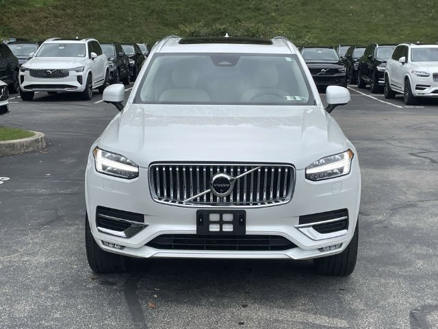 Certified 2024 Volvo XC90 B5 Plus AWD/4WD image 2