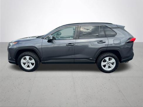 Used 2020 Toyota RAV4 LE w/ All Weather Liner Package AWD/4WD image 10