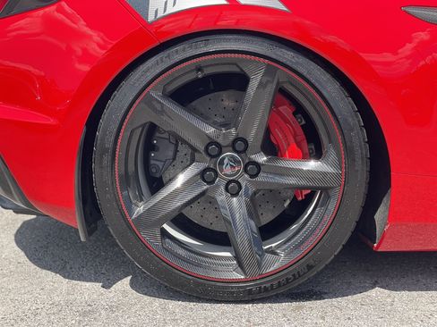 Used 2024 Chevrolet Corvette Z06 w/ Z07 Performance Package RWD image 35