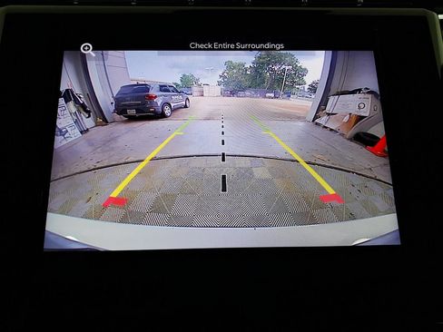 Used 2025 Jeep Grand Cherokee L Laredo RWD image 14