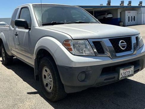 Used 2017 Nissan Frontier S RWD image 2