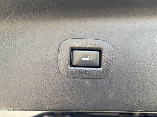 Used 2016 INFINITI QX80 4WD image 25