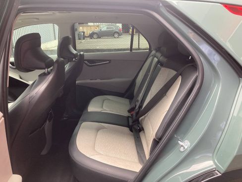 Used 2023 Kia Niro Wave w/ Wave Preserve Package FWD image 11