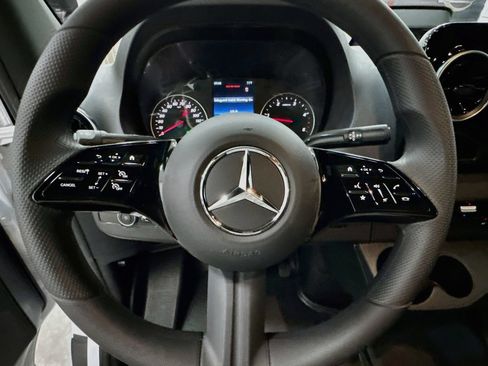 Used 2026 Mercedes-Benz Sprinter 2500 image 12